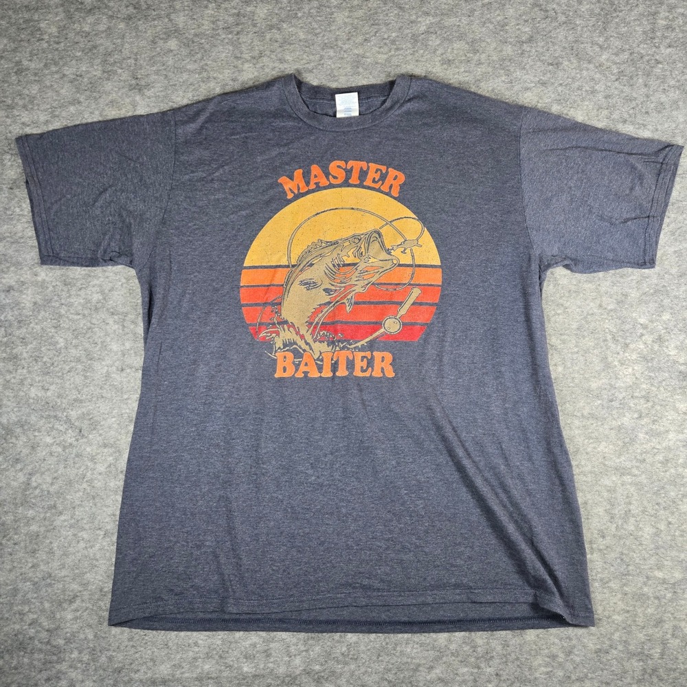 Master Baiter Fishing T-Shirt Mens XL Gray Port & Company Retro Bass Graphic Tee
